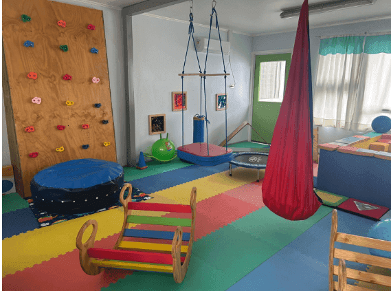 Nueva sala multisensorial es implementada en jardín Alberto Hurtado