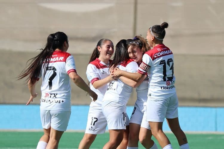El fútbol formativo femenino se abre paso en La Serena